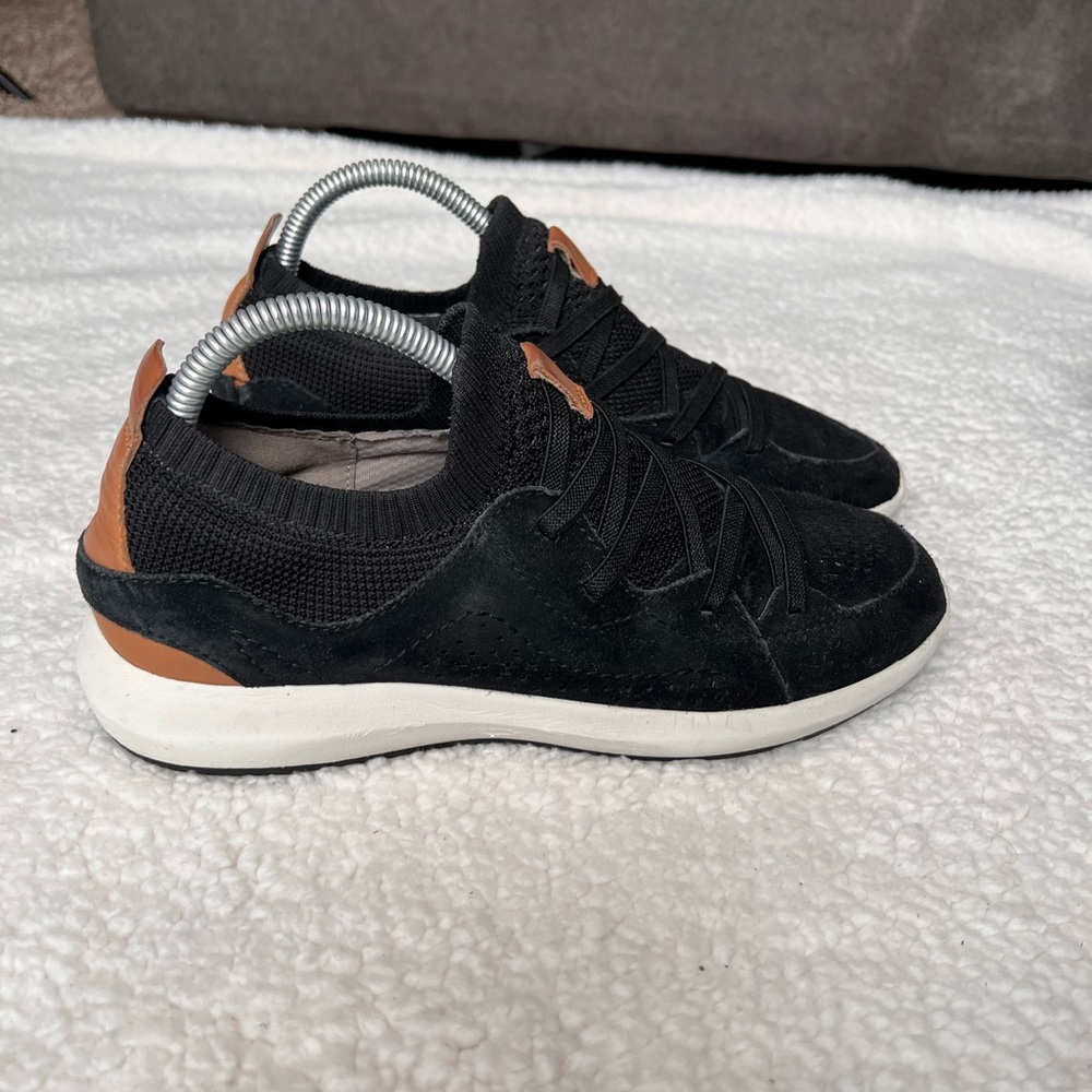 Earth Origins Desire Flow Women's Sneakers